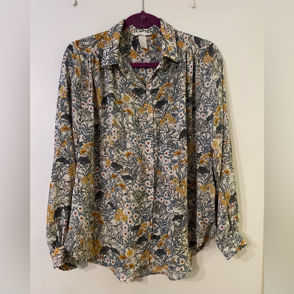 H&M Floral Collared Button Down Blouse Light Beige Size 12